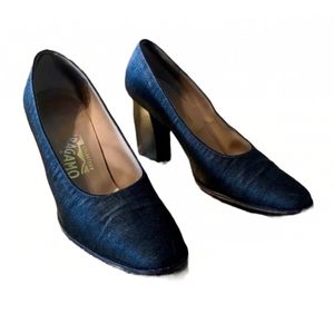 SALVATORE FERRAGAMO GRAY FABRIC PUMP HEELS